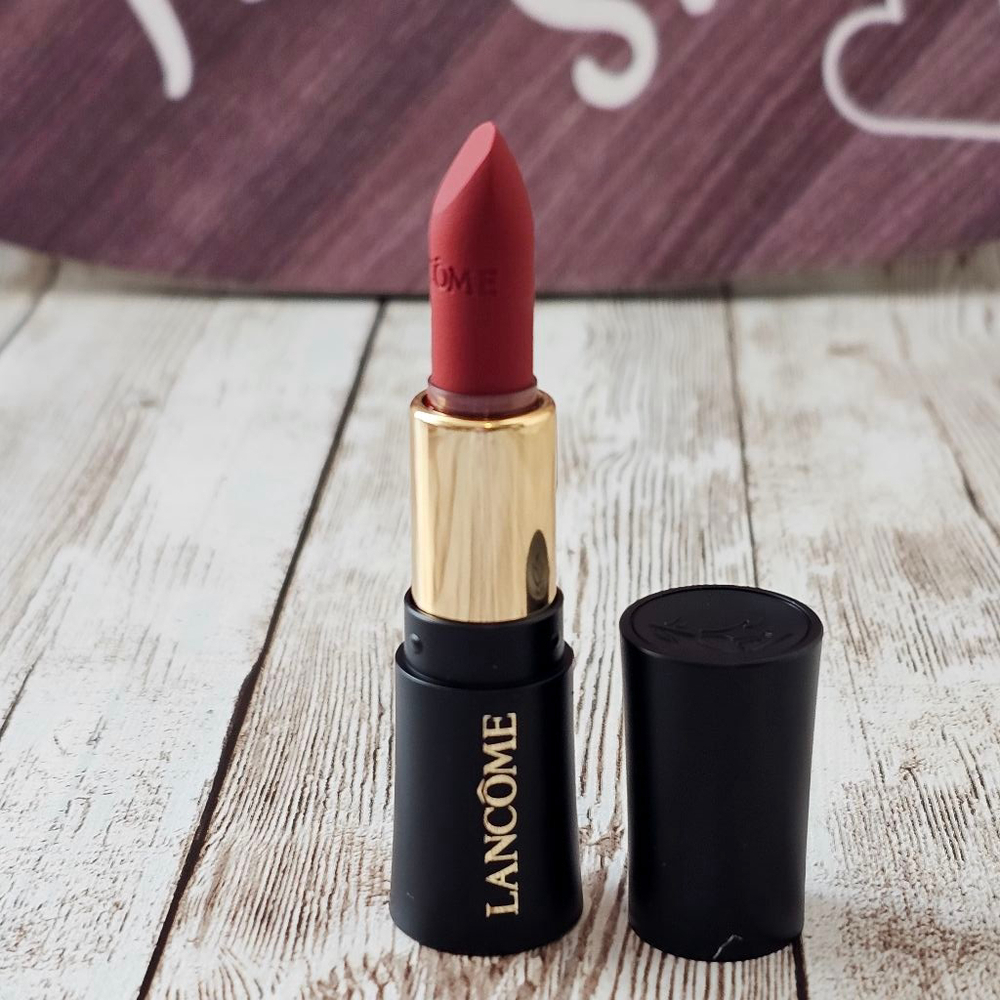 Lancome Lipstick mini size , Drama Matte 196